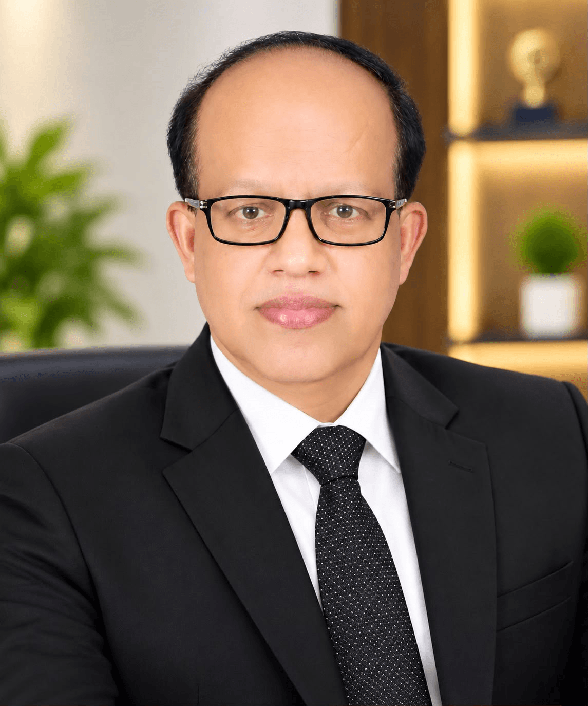 Portrait of Rajeev Puthiyaveettil, Managing Partner of Smile Hypermarket